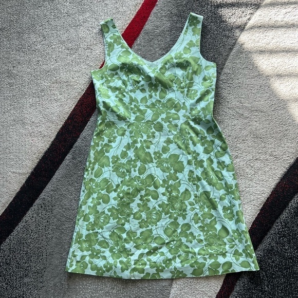 Garnet Hill Leaf Print Shift Dress - Picture 1 of 3